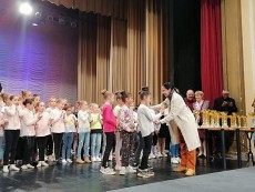 Триумф за балерините с купи, дипломи и медали – отличия от дебюта им в национален конкурс „Танцова въртележка 2022”