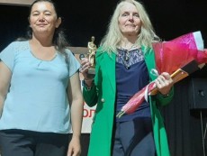 Стихосбирката на Ваня Георгиева „Есенни търкулки” е най-добрата детска книга за 2021 година