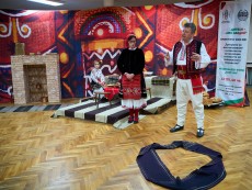 На „Зимна седянка” фолклорно с обичаи, традиции и народни хора