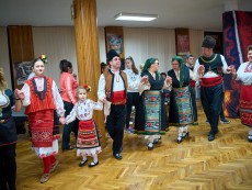 На „Зимна седянка” фолклорно с обичаи, традиции и народни хора