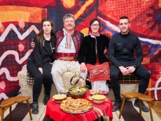 На „Зимна седянка” фолклорно с обичаи, традиции и народни хора