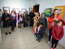 „Общуване в образи” или как небитието става битие чрез сърцето, ръцете и любовта на малките художници