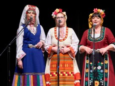 Грандиозен концерт-спектакъл „Пъстра България” представи Ансамбъл „Развитие”