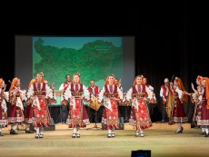Грандиозен концерт-спектакъл „Пъстра България” представи Ансамбъл „Развитие”