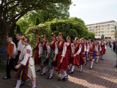 С пъстра плетеница от изкуства и талант празнува най-българската светиня – Читалището