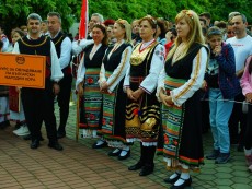 С пъстра плетеница от изкуства и талант празнува най-българската светиня – Читалището
