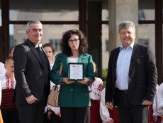 С пъстра плетеница от изкуства и талант празнува най-българската светиня – Читалището