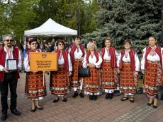 С пъстра плетеница от изкуства и талант празнува най-българската светиня – Читалището