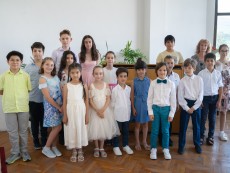 Симбиоза от стил, елегантност, класика и съвремие в концерта на Школата по пиано