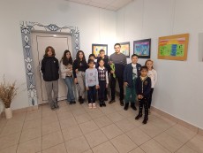 Реализъм и абстрактност в детските рисунки чрез „Нюанси с цвят на музика”