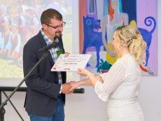 10 години на крилете на песента – сбъдната мечта, благословия за Школа по народно пеене „Шарени цветенца”