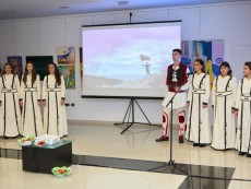 10 години на крилете на песента – сбъдната мечта, благословия за Школа по народно пеене „Шарени цветенца”