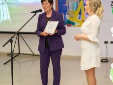 10 години на крилете на песента – сбъдната мечта, благословия за Школа по народно пеене „Шарени цветенца”