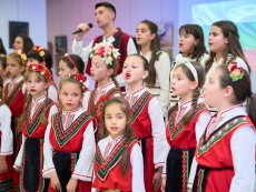 10 години на крилете на песента – сбъдната мечта, благословия за Школа по народно пеене „Шарени цветенца”