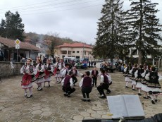 Крушево празнува с Детски фолклорен ансамбъл „Развитие”