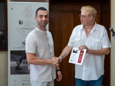 „Фото Академика 2025” отличи Божидар Генков, почетен приз връчи председателят на Читалището