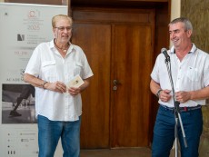 „Фото Академика 2025” отличи Божидар Генков, почетен приз връчи председателят на Читалището