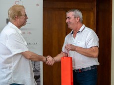 „Фото Академика 2025” отличи Божидар Генков, почетен приз връчи председателят на Читалището