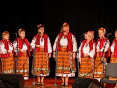 Концерт „В светлината на Коледа с песен” на ФФ „Веселина” и приятели