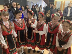 Пролетни празници – весело, пъстро, Великденско!