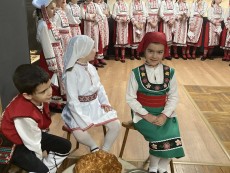 Пролетни празници – весело, пъстро, Великденско!