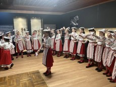 Пролетни празници – весело, пъстро, Великденско!