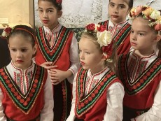 Пролетни празници – весело, пъстро, Великденско!