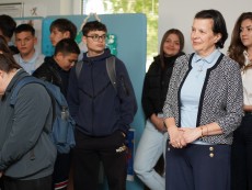 Отличиха участниците в ученическия фотоконкурс „Промптография”