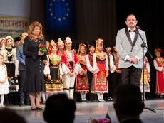 Балетните грации блеснаха на сцената на „Сълза и смях” за празника на българските читалища