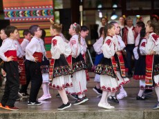 Нашето богатство – в ритъма на хорото и родолюбието