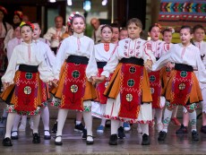 Нашето богатство – в ритъма на хорото и родолюбието