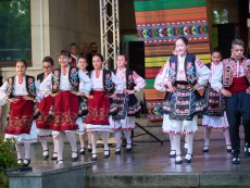 Нашето богатство – в ритъма на хорото и родолюбието