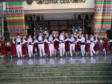 Нашето богатство – в ритъма на хорото и родолюбието