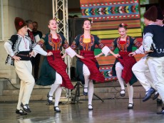 Нашето богатство – в ритъма на хорото и родолюбието